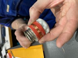 Jak sprawdzić sygnał komunikacji między centralką a kluczykiem kodowanym? Prosty tester