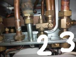 Identifying Correct Valve to Refill Water in Heating Circuit of Unidentified Vaillant Stove Model