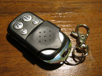 Czy uniwersalny pilot 433.92 MHz zastąpi pilota do alarmu FOX w Sienie?