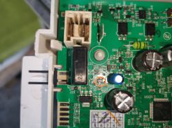 Suszarka Electrolux EDH3498RDE - problem z włączaniem po wyłączeniu.