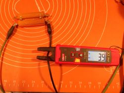 UNI-T UT256 Amperomierz widełkowy - krótki opis, wnętrze, zastosowanie.