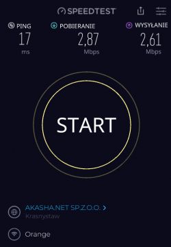 Wyniki testu prędkości internetu z aplikacji Speedtest na routerze Huawei B525s-23a.