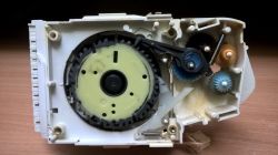 Bosch SRI3015 - Działanie programatora mechanicznego