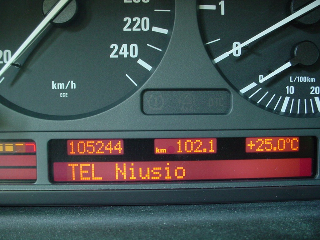 BMW 320 2002/2004 - brak wykrycia Nokii 6310 w fabrycznym zestawie telefonicznym