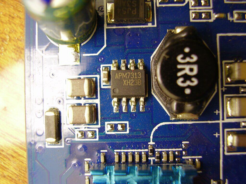 Radeon X700Pro 128MB GDDR3(128-bit). Spalony MQ23 - elektroda.pl