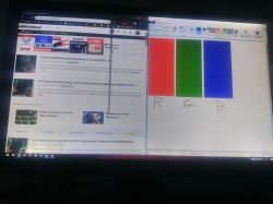 Czerwony obraz przez kabel HDMI-DVI, brak obrazu przez adapter HDMI-VGA