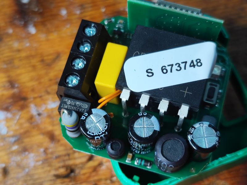 Interior of DIW-01 Dimmer with ESP8266 WiFi Module View of the internal electronic circuit of the DIW-01 dimmer.