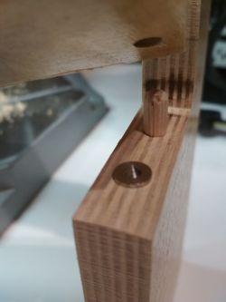 Piętrowy stojak na śrubokręty DIY Piętrowy stojak na śrubokręty DIY