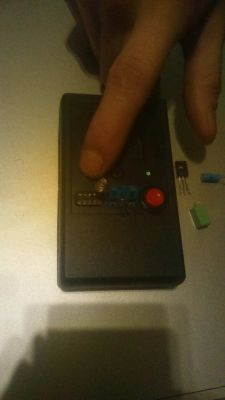 Tester elementów elektronicznych Tester elementów elektronicznych