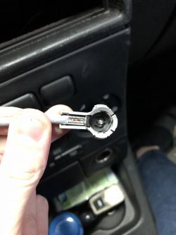 Przejściówki do radia - Jakie przejsciowki bede potrzebowal aby podlaczyc radio 