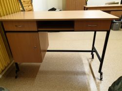 Increasing Desk/Table Height for Tall Person: Solutions for 200cm User (Min 10cm Lift)