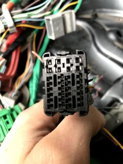 Megane IV 1.5dci 2019r - Uszkodzony wtyk sterownika silnika