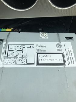 Podłączenie subwoofera pod fabryczne radio Alfa Romeo 159