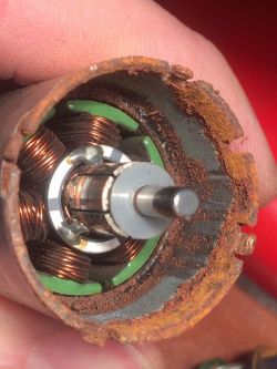 Klapa Skoda Superb 2 3T5 2011 ręcznie trzeba otwierać