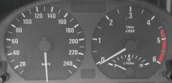 BMW E46 320d - Prędkościomierz zatrzymuje się na 6, silnik krokowy?
