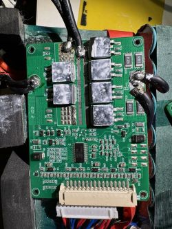 Motus Pro 10 Sport 2021 - wyłącza się, napięcie spada do 0. Bateria/BMS?