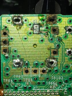 Naprawa wyrwanych ścieżek w kontrolerze Xbox One S – czy jest możliwa?