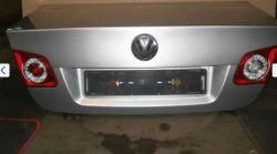 Jetta 2006, 1.6 Benzyna, nie działa tylko lewe światło wsteczne.