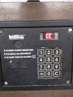 Adding a key fob to the Laskomex CD 2502 intercom without the installer code