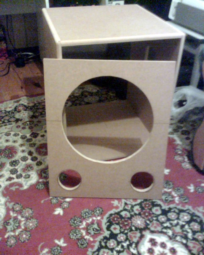 Wzmacniacz HEXFET 400W HOLTON-a + Basowe Kolumny HANDMADE:) Wzmacniacz HEXFET 400W HOLTON-a + Basowe Kolumny HANDMADE:)