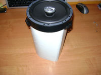 Ocena konstrukcji wytłumienia glosnika w drzwiach przednich