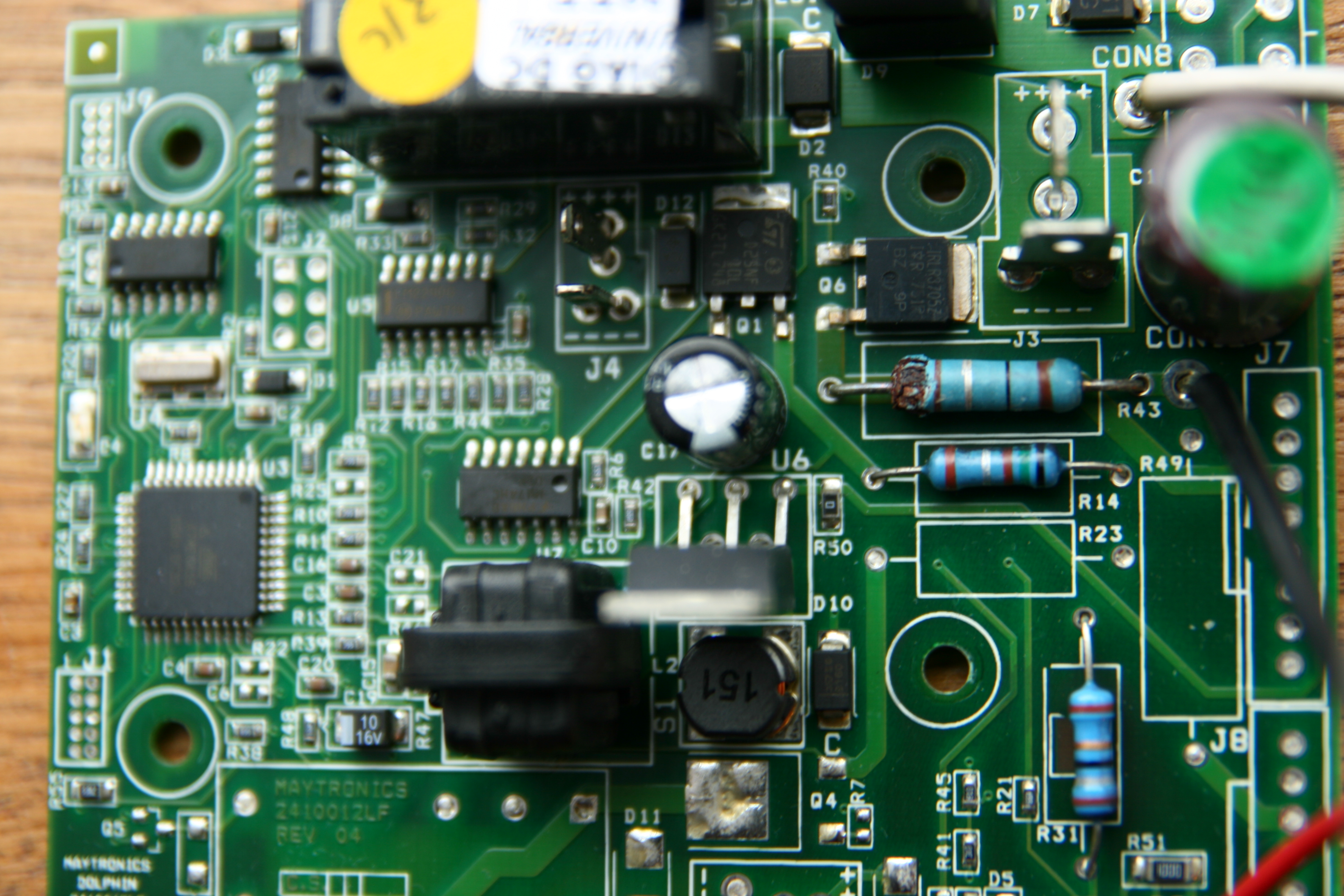 Jaką ma wartość ten opornik? - elektroda.pl