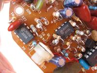 Jak podłączyć autoalarm z czterema przewodami i pilotami?