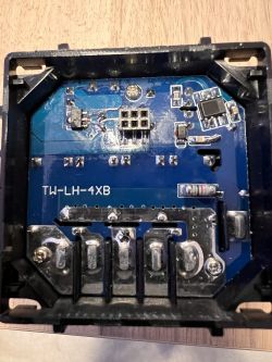 Interior of a Bseed 4Gang device with visible circuit board and electronic components.