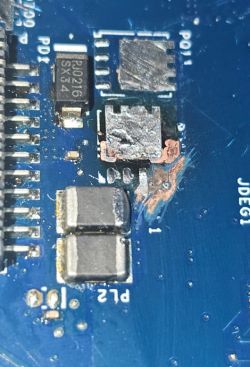 Dell Precision 7740 – laptop nie ładuje baterii, nie działa na zasilaczu, kontroler zasilania