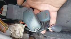 Toyota Yaris 2004 immobilizer VS po wymianie aku - jak uruchomić auto? Toyota Yaris 2004 immobilizer VS po wymianie aku - jak uruchomić auto?