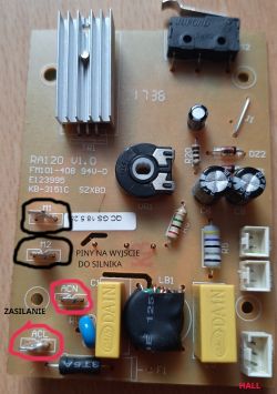 Płyta główna robota planetarnego Germin MAX-1500-W z oznaczonymi pinami i podzespołami.