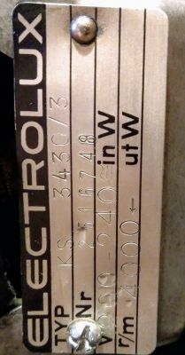 Zespół kondensatorów w maszynie liczącej Facit ESA-0 - wymiana