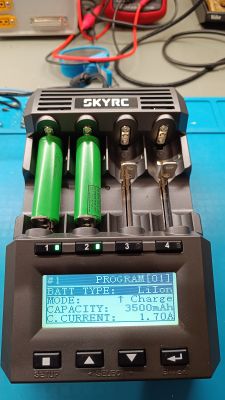 LiitoKala Lii-S2 - Ładowarka akumulatorów dla każdego. Krótki opis, dużo zdjęć.