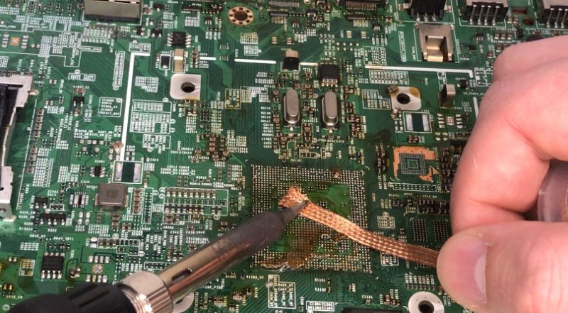 Practical test of the Yihua 852D+ soldering station (2-in-1, hot air 700 W and 60 W 900M flask solde