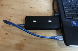 Tani 7-portowy HUB USB 2.0 - test z 7 urządzeniami, teardown, wnętrze Tani 7-portowy HUB USB 2.0 - test z 7 urządzeniami, teardown, wnętrze