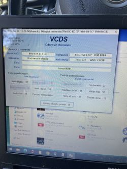 Zrzut ekranu z interfejsu VCDS do diagnostyki samochodowej na komputerze.