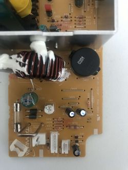 Ładowarka MAKITA DC18RA T 230V - identyfikacja elementów Ładowarka MAKITA DC18RA T 230V - identyfikacja elementów