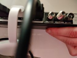 Samsung SUHDUE65K z BDV-E6100 - Nie działą ekstraktor połączony z TV diody są cały czas czerwone