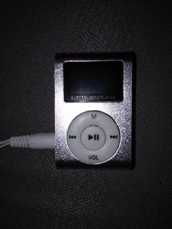 Odtwarzacz MP3 Setty - ile powinno się ładować i jak