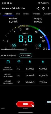 Zrzut ekranu z aplikacji Network Cell Info Lite pokazujący prędkość łącza internetowego 5G.