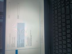 Ekran ustawień BIOS/UEFI na laptopie z opcjami USB Boot i listą urządzeń UEFI