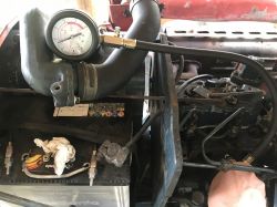 Kubota B7000 Tractor: White Smoke, Pneumothorax Blowing, Z650 Engine Issues & Solutions Kubota B7000 Tractor: White Smoke, Pneumothorax Blowing, Z650 Engine Issues & Solutions