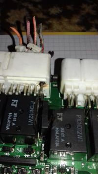 Volvo S40: CEM Module Fault - Short Circuit, Right Lamp & Airbag Issues, Identify Connections Volvo S40: CEM Module Fault - Short Circuit, Right Lamp & Airbag Issues, Identify Connections