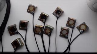 Kontroler perkusji elektronicznej z wyjściem MIDI