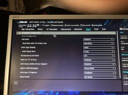 Zrzut ekranu ustawień UEFI BIOS Utility - Advanced Mode.
