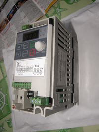 Falownik (przemiennik częstotliwosci) LG/LS SV004iE5 schemat ideowy