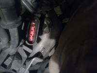 FIAT SIENA 1.6 16V - Czy napięcie 0,03V na wtyczce wtrysku jest prawidłowe?