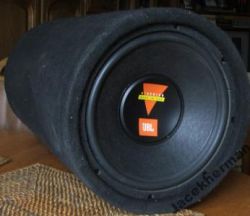Jak ulepszyć tubę basową JBL 300w lub wymienić na lepszy model?