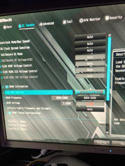 Ustawienia BIOS z wybranym profilem XMP dla pamięci DDR4-3200 przy napięciu 1,35 V