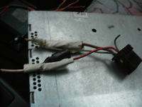 Jak podłączyć stare radio Grundig w Tico? Kable i podstawy elektryki